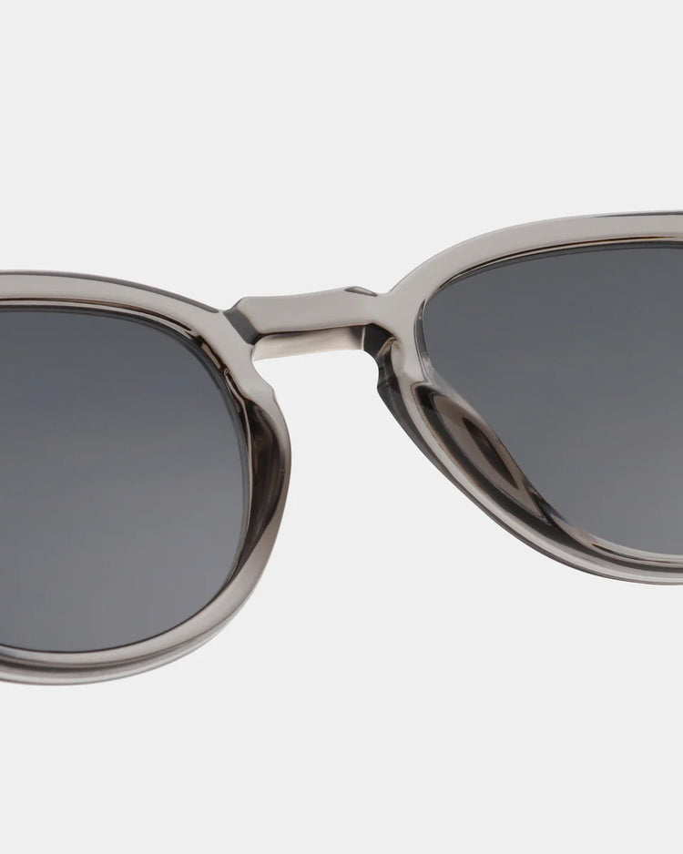 Bate Grey Transparent