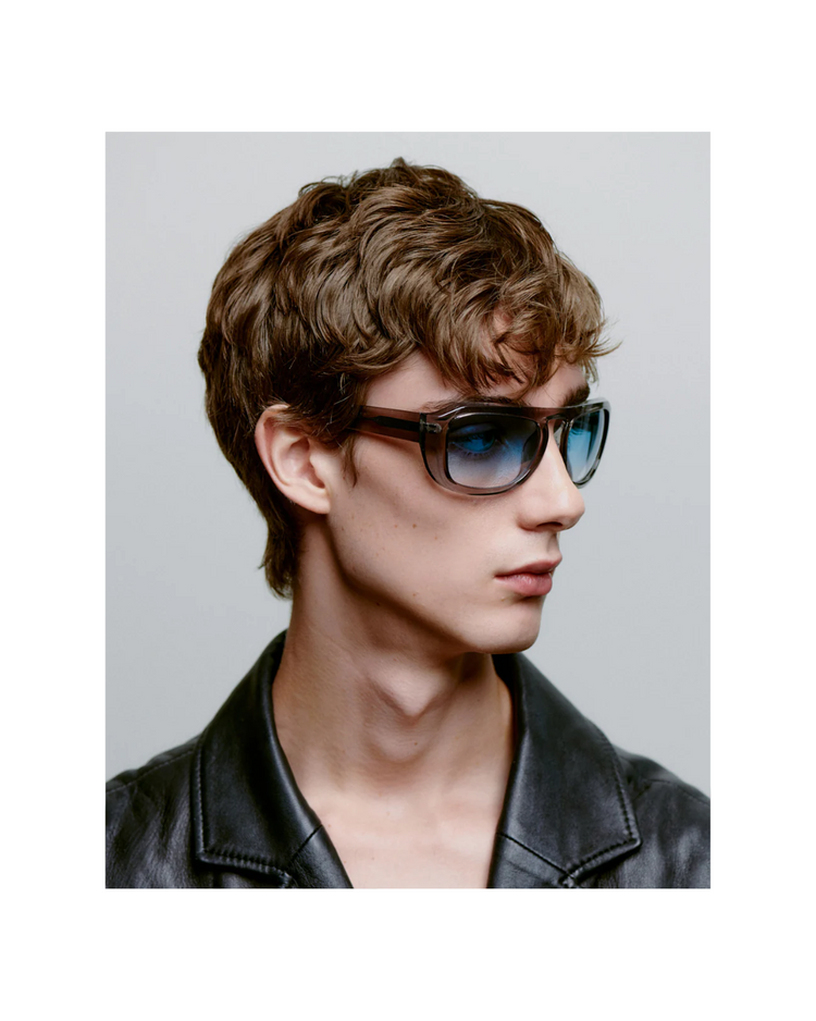 Max Grey Transparent