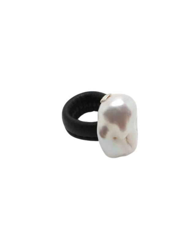Lune Ring: Baroque Pearl, Leather