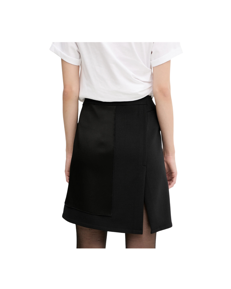Contrast Detail Mini Skirt In Black