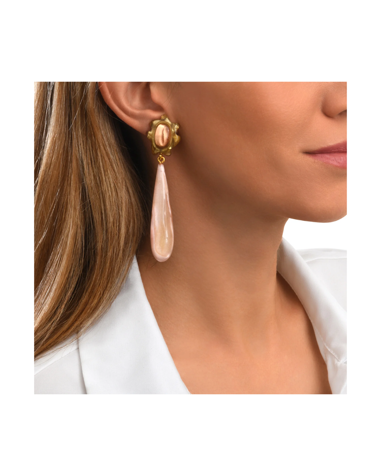 Agacia Clip Earrings Hyacinth