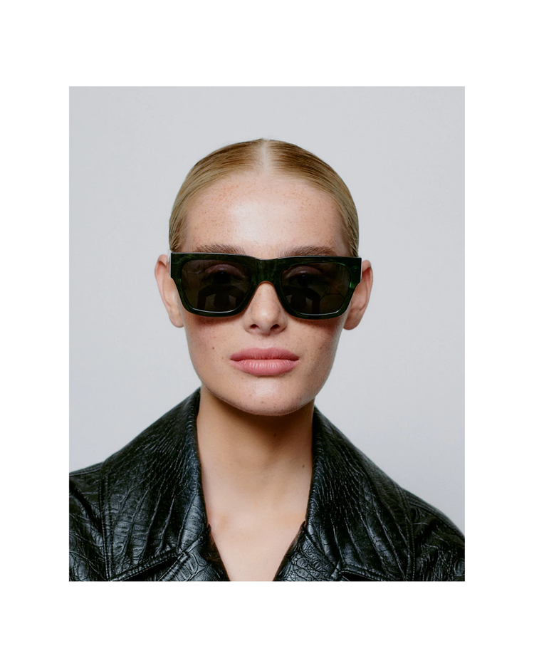 Agnes Green Marble Transparent