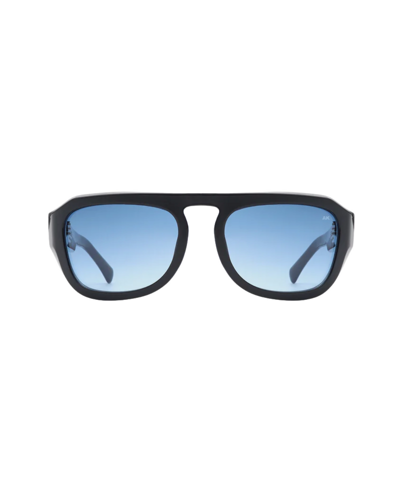 Max Black (Blue)