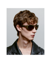 Max Striped Horn