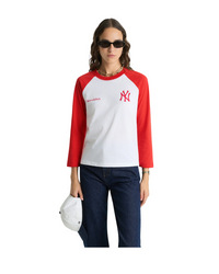 Yankees Serif Baseball Tee