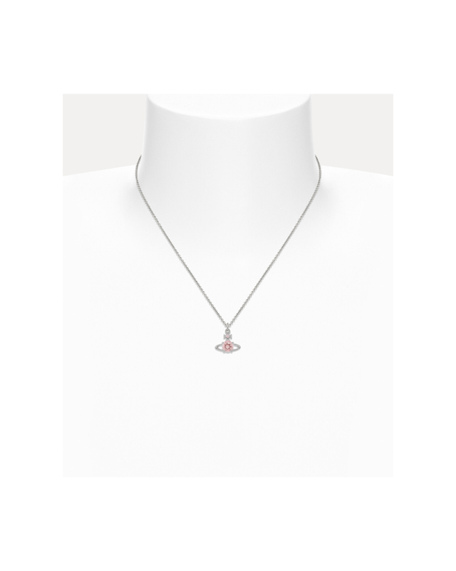 Reina Pendant Necklace