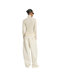 Lois Fitted Roll Collar With Visible Seams